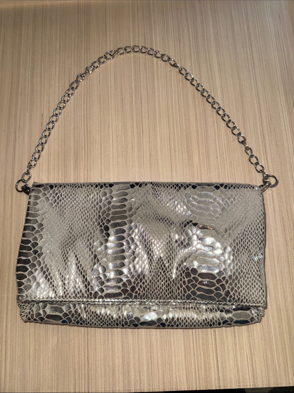 Silver colored faux Snake-Embossed Chain Shoulder Bag